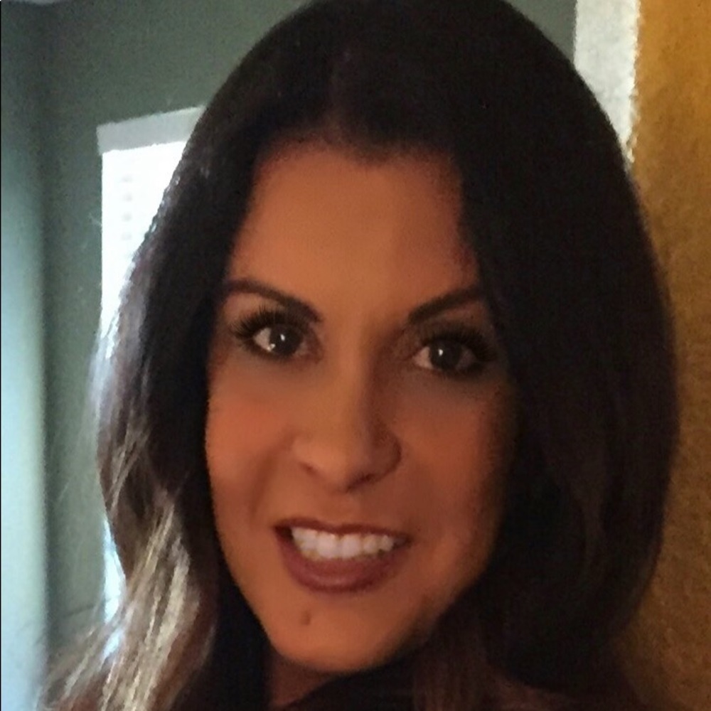 Meet your Posher, Gina